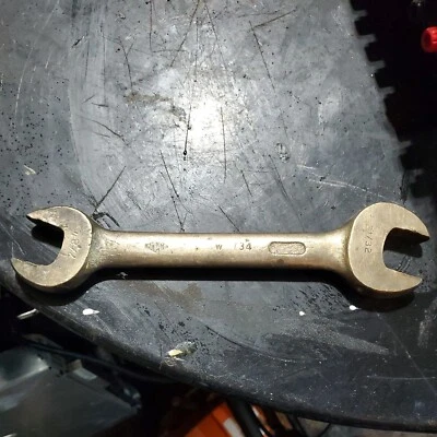 "Antigua llave de doble extremo Ampco de latón macizo 10"" de largo 7/8 y 31/32" Foto 1 de 2