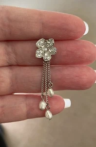 Freshwater Pearl Drop Flower Pendant With Crystals In Silver Tone - Picture 1 of 4