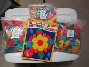 BLOQUES DE PATRONES - enseñar colores y formas - escuelas de maestros - 7 libras + LIBRO - 3 bolsas - Imagen 1 de 11