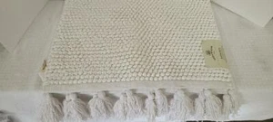 Flecos en bucle doméstico de abeja y sauce 21 in X 34 pulgadas alfombra de baño en leche de coco - Imagen 1 de 2