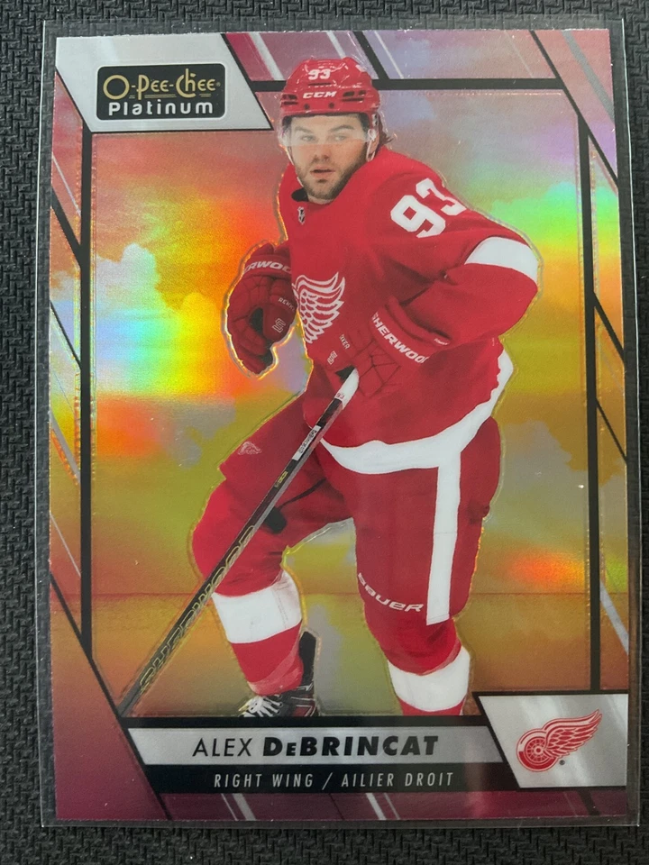 Alex DeBrincat 2023-24 O-Pee-Chee OPC Platinum Sunset Parallel Card #190 - Image 1 of 1