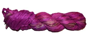 100 g de hilo de cinta de seda Sari reciclado Fuschia - Imagen 1 de 2