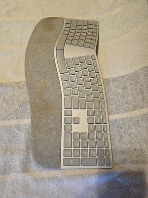 Microsoft Surface Ergonomic Wireless Keyboard 3RA-00022 Bluetooth Gray WORKS - Image 1 of 4