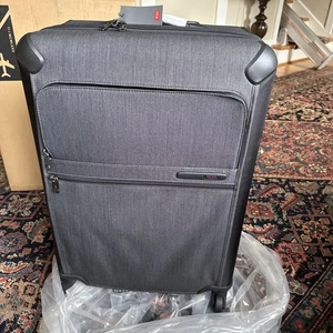 TUMI Alpha 3 Kurzreise erweiterbarer 4-Rollen Packkoffer graphit $1050 Neu mit Etikett - Bild 1 von 19