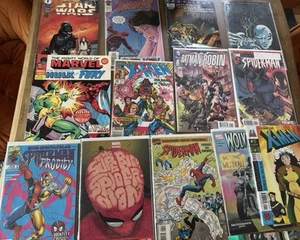 Comic Box 4 or 10 pcs- US Comics Marvel and DC! Number 1 or Key issue included - Bild 1 von 6