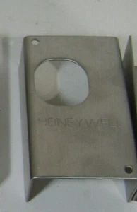 Honeywell festverdrahteter Halteschalter mit Abdeckung Edelstahl K0249 - Bild 1 von 2