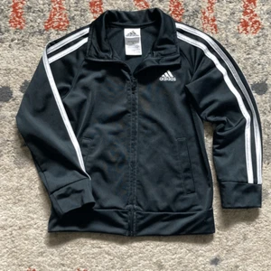 Boy's Adidas Zip Jacket Black size XS 5 - Picture 1 of 3