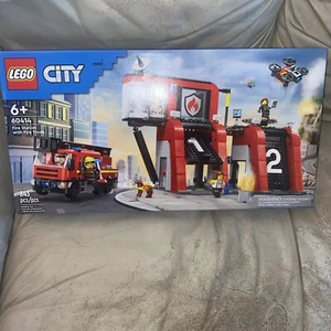 LEGO CITY: Stazione dei pompieri con camion dei pompieri (60414) - Foto 1 di 5