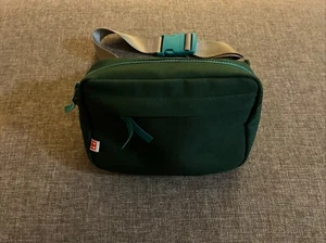 Lego X Target Green Belt Bag Crossbody Fanny Pack Turquoise And Gray Hardware - Picture 1 of 6