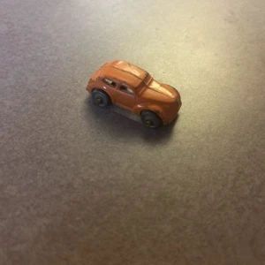 R-7 CLAY VINTAGE DIECAST BARCLAY, 39 BUICK "GRILLE BARS SEDAN",50'S OLD TOY CARS - Picture 1 of 3