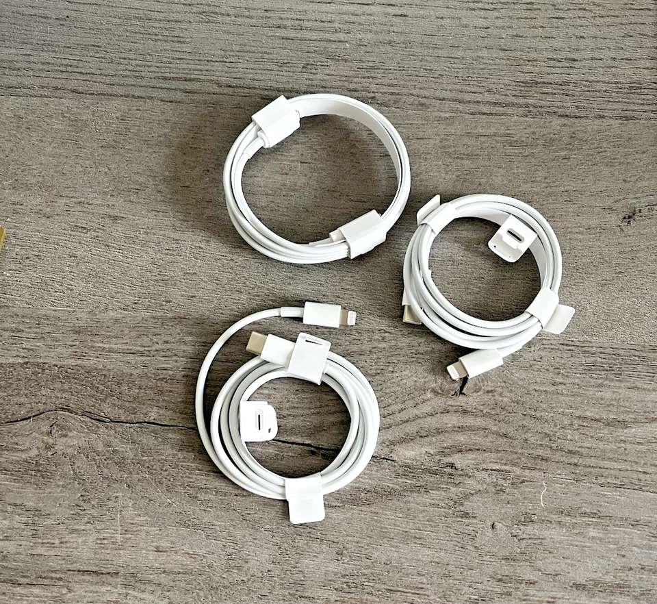 NEW 3-pack - Official Apple Lightning to USB-C Cable - White 3ft. (1m) - No box - Image 1 of 1