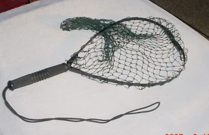 Handheld Fishing Net Collapsable for Storage Metal Lock-Frame Net - Picture 1 of 9