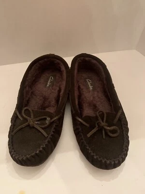 Chinelos femininos CLARKS mocassim couro marrom tamanho 9 - Excelente estado - Imagem 1 de 4