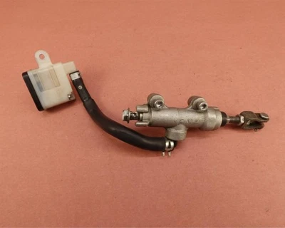 Suzuki GSXR 600 GSXR600 2006 2007 cilindro maestro de freno trasero Foto 1 de 4