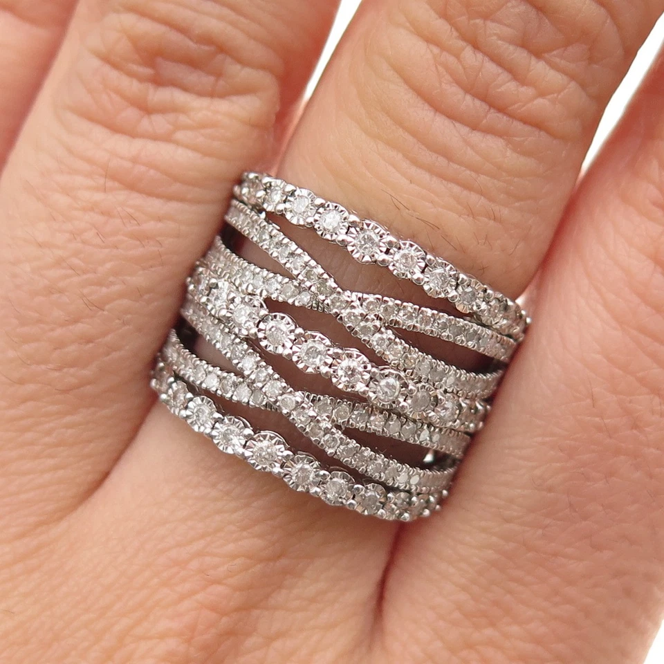 Anillo entrecruzado de diamantes de corte redondo real de plata de ley 925 talla 7 Foto 1 de 4