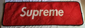 Supreme Fußmatte multifunktional rot lang ca. 68,75" x 21,5" - Bild 1 von 10