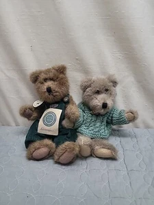 Suéter Harrison y verde de oso de peluche animal de peluche de la colección Boyds.  - Imagen 1 de 15