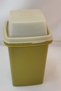 TUPPERWARE VINTAGE Portasottaceti Custode Avocado 1330-6 Verde - Foto 1 di 6
