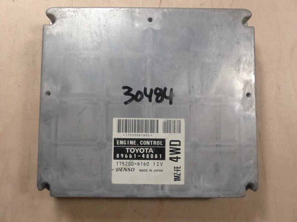 COMPUTADORA 00 LEXUS RX300 AWD ECU ECM 89661-48081 Foto 1 de 3