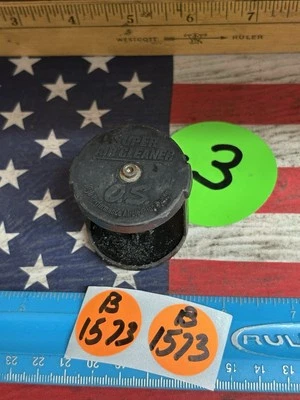 VINTAGE O.S. RC NITRO ENGINE AIR CLEANER HOUSING : PreOwned - Image 1 of 4