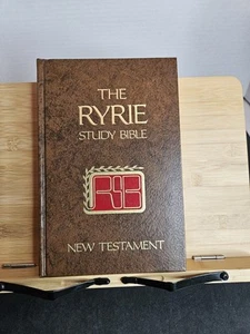 The Ryrie Study Bible New American Standard Version New Testament 1976 Hardcover - Picture 1 of 10