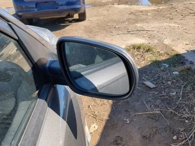 2010-2011 Kia Rio Passenger Right Side View Power Door Mirror NRXC0 - Image 1 of 4