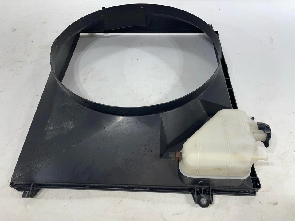 Подходит для 16–23 TOYOTA TACOMA 2,7 л плащаница вентилятора охлаждения двигателя в сборе с резервуаром изготовитель оборудования - Изображение 1 из 4