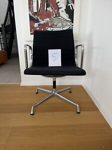 Eames Alu Chair, EA 108, drehbar, Vitra, Neupreis 2.542 €, guter Zustand, #N5