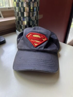 Gorra de béisbol infantil Superman talla juvenil DC Comics Berkshire Fashions Foto 1 de 4