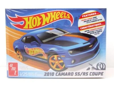 Chevrolet Camaro Ss / Rs 2010 Hot Wheels Kit Modellismo Plastica Auto 1:25 AMT - Immagine 1 di 4