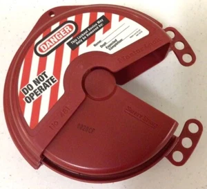 New MASTER LOCK 481 Rotating Gate Valve Lockout Fits 2-1/2" to 5" Sizes 2 Pieces - Picture 1 of 5
