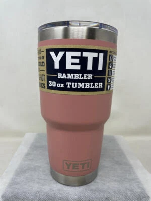 Vaso Yeti Rambler 30 oz con tapa MagSlider, rosa arenisca Foto 1 de 3