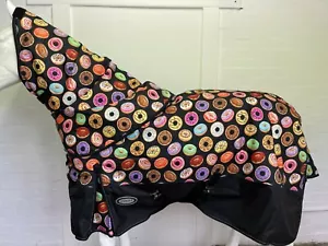 AXIOM 1800D BALLISTIC DONUTS/BLACK 300g HORSE RUG w/h DETACHABLE NECK 6' 3 - Picture 1 of 4