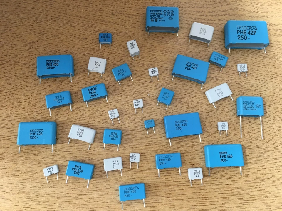 EVOX RIFA Capacitors 63 - 2500 Volts 0.1 - 680nF Pitch 5mm - 27mm Z3232