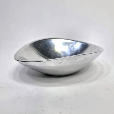 Vintage Nambe 6" Butterfly Bowl Richard K. Thomas 1950 Design Aluminum Alloy 579 - Image 1 of 4