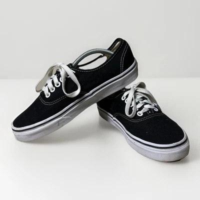 Vans Auténtico Lo Pro Verdadero Negro Mujer EE. UU. 8 Hombres 6.5 Surfer Playa Preppy Foto 1 de 4