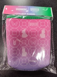 Dunkin X Wicked For Good Collaboration Cup Sleeve Koozie Pink Glinda NEU  - Bild 1 von 2