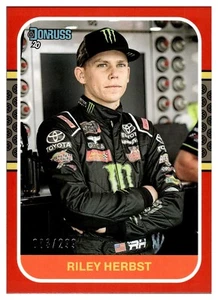 2020 Donruss Racing NASCAR Red Parallel #151 Riley Herbst #003/299 - Bild 1 von 2