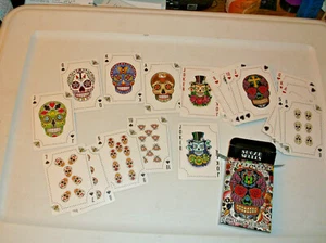 Die De Los Muertos Sugar Skulls 52 card Playing Deck in box. - Picture 1 of 2