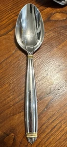 Cuchara para servir sólida Reed & Barton Golden COPLEY de acero inoxidable y oro brillante - Imagen 1 de 10