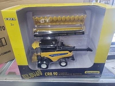 ERTL 1:64 NEW HOLLAND* CR8.90 Combine w/CORN & GRAIN HEADS *NIP* - Image 1 of 4