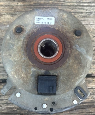 Motor John Deere D140 Briggs & Stratton 4077770283 embreagem PTO GY20878, 5219113 - Imagem 1 de 4