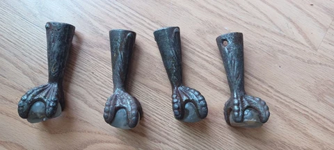 4 Antique Ornate Cast Iron & Glass Ball Eagle Claw Feet For Chair Furniture Cover