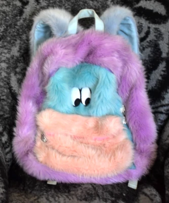 Mochila Lazy Oaf Fur Face de felpa púrpura azul y melocotón tamaño completo 18" L x 12" W Foto 1 de 4