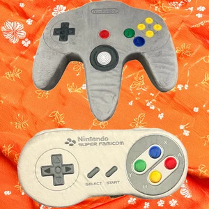 Super Famicom & Nintendo 64 controller Cushion set 27.6inch Nintendo Museum - Picture 1 of 1