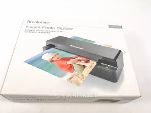 Brookstone iConvert Instant Photo Digitizer - No Computer Needed - Picture 1 of 5