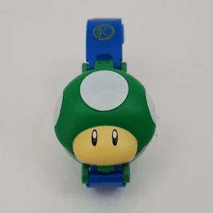 Super Mario Bros Gashapon Luigi 1-UP Watch Takara TOMY NEW Unused Gashapon - Picture 1 of 7