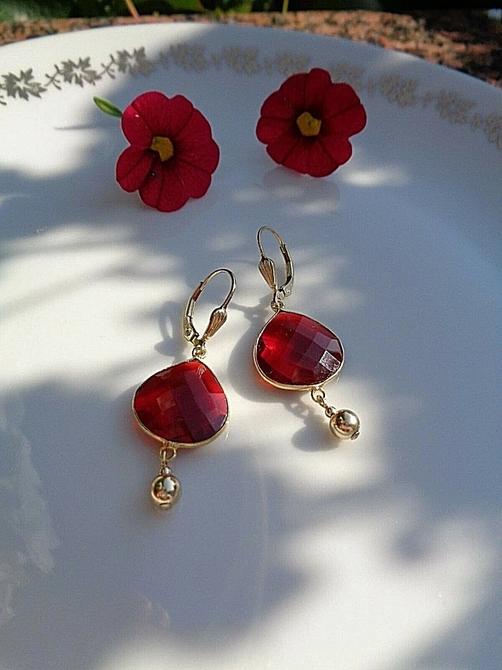 Gold Ohrringe mit Hydro-Granat, Gold Filled  - Bild 1 von 1