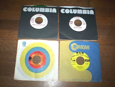 CHRISTMAS promo 45 lot: TEX BENEKE / DORIS DAY / YOGI YORGESSON / ROBERT Q LEWIS - Image 1 of 2