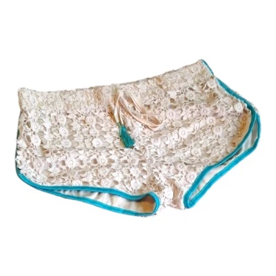 Shorts de crochê feminino Rue 21 grande branco boho festival renda cottagecore - Imagem 1 de 4